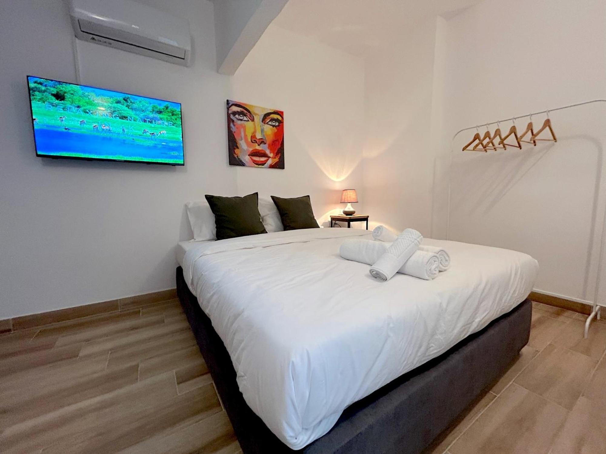 Queen Regina Suites By Platform 357 Nicosia Exterior foto