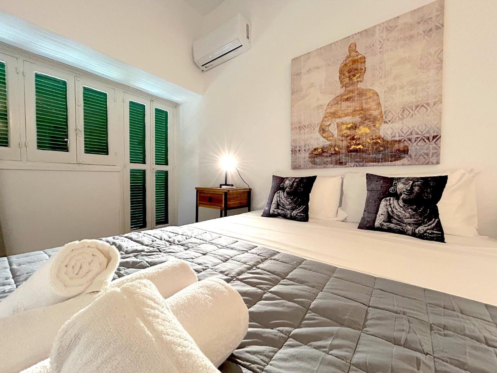Queen Regina Suites By Platform 357 Nicosia Exterior foto